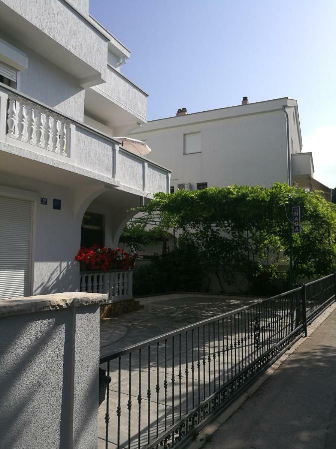 Apartment Nada Borik *